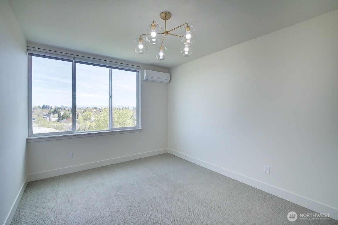 908 N 46th Street #E, Seattle, WA 98103