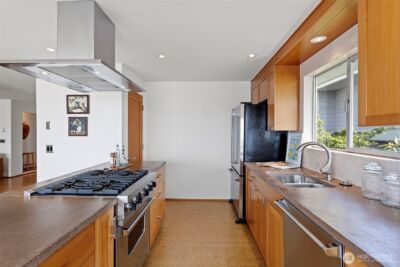 7125 & 7123 Beach Drive SW, Seattle, WA 98136-2077 - Photo 13