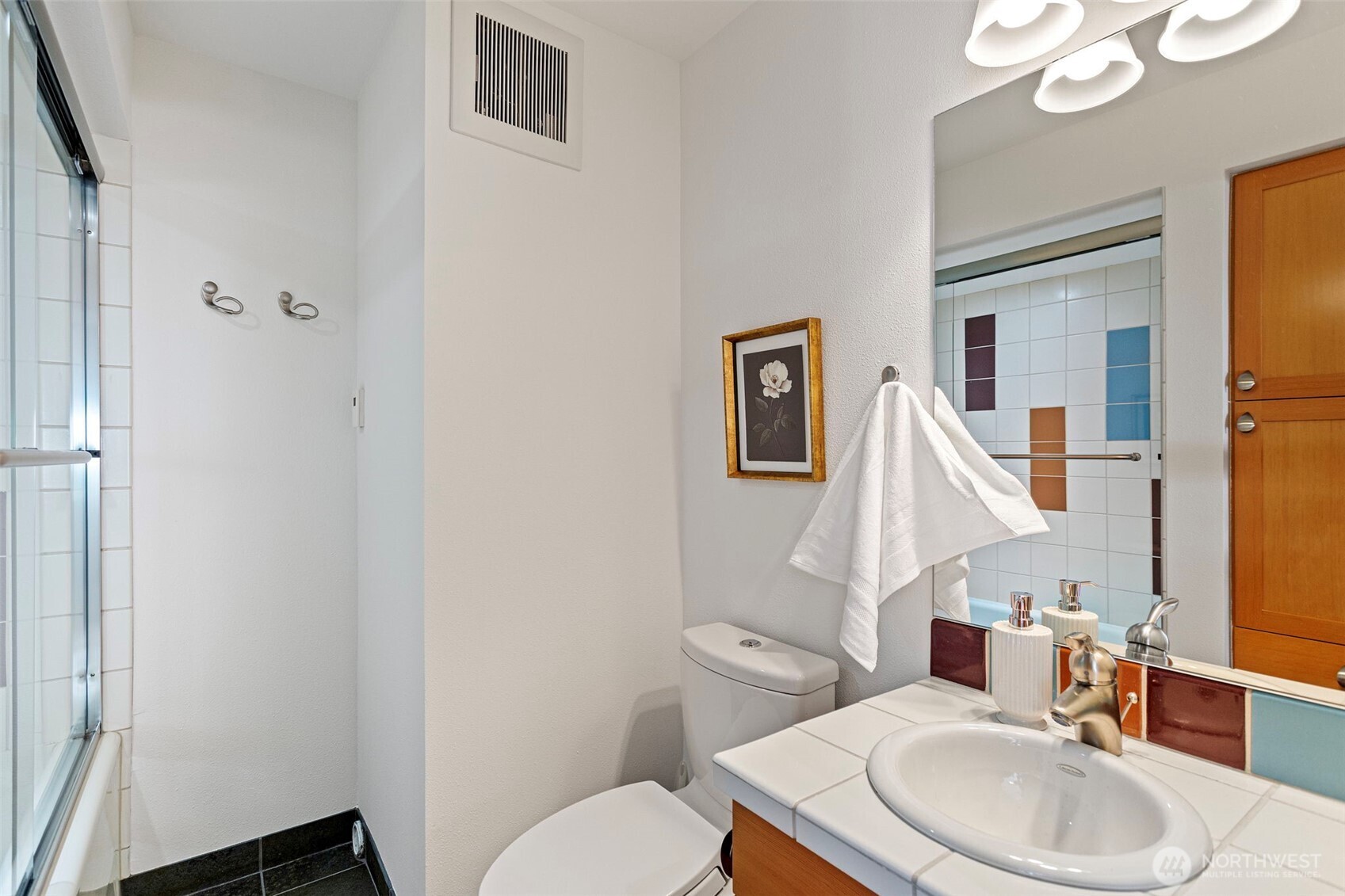 7125 & 7123 Beach Drive SW, Seattle, WA 98136-2077