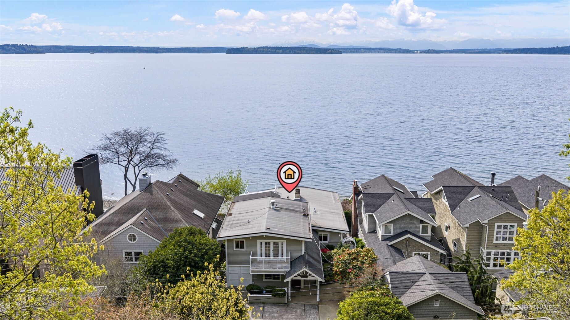 7125 & 7123 Beach Drive SW, Seattle, WA 98136-2077