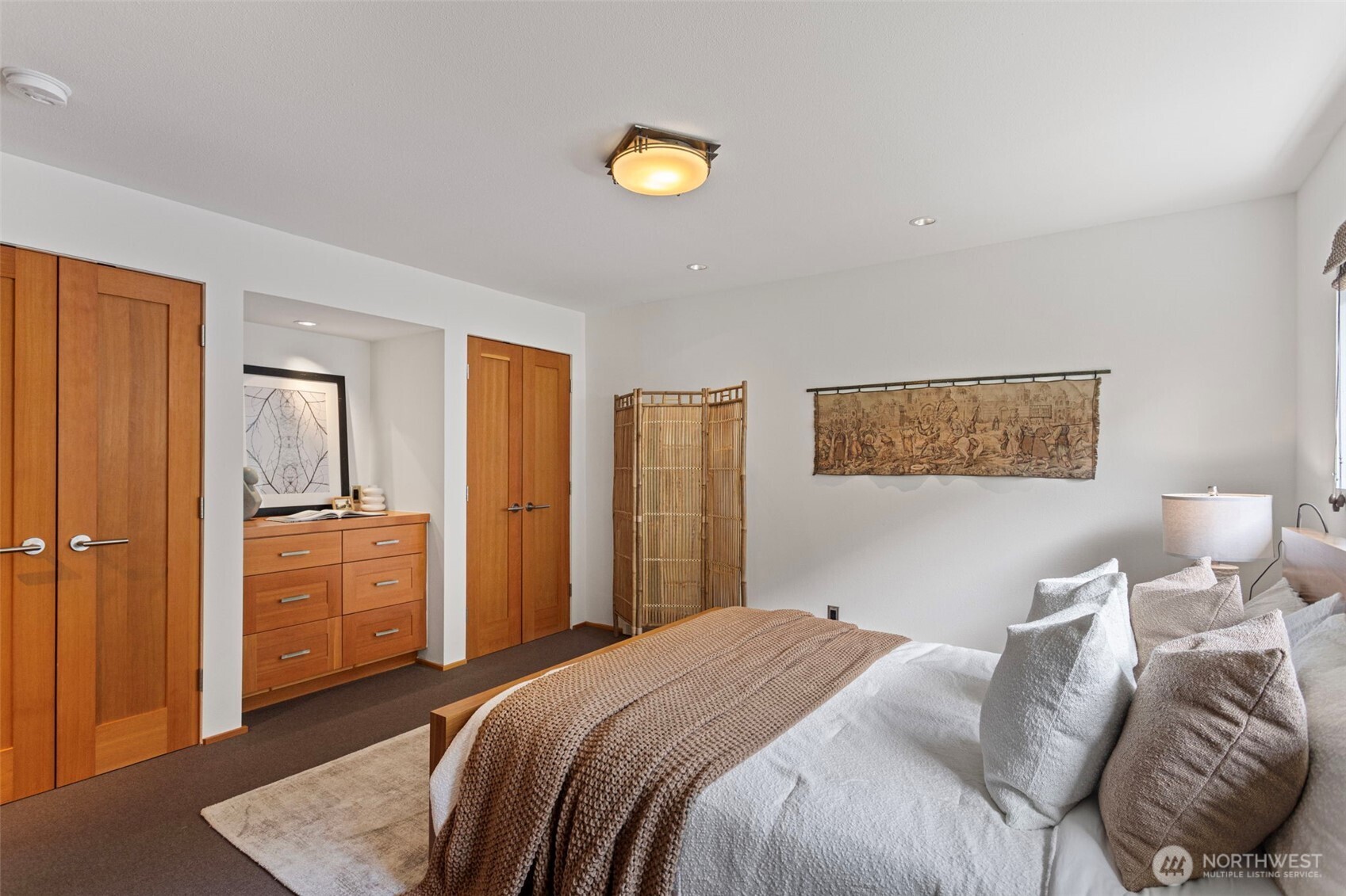 7125 Beach Drive SW, Seattle, WA 98136-2077