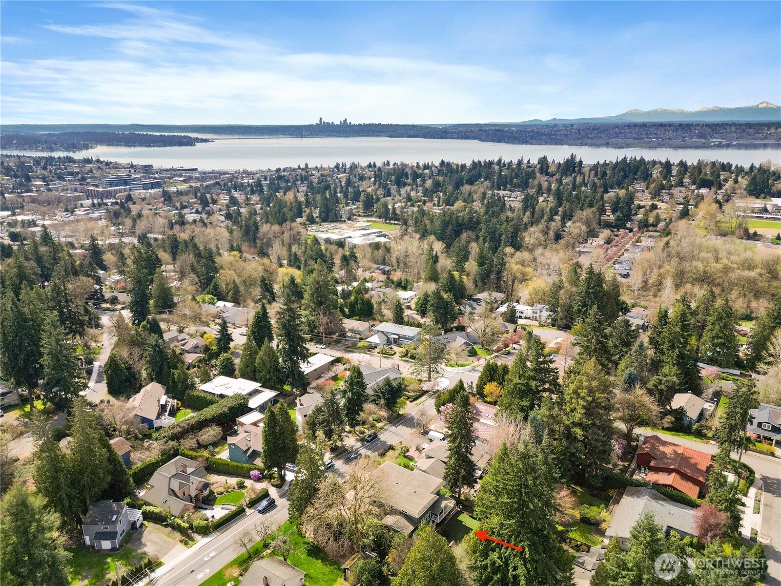 11222 NE 100th Street , Kirkland, WA 98033
