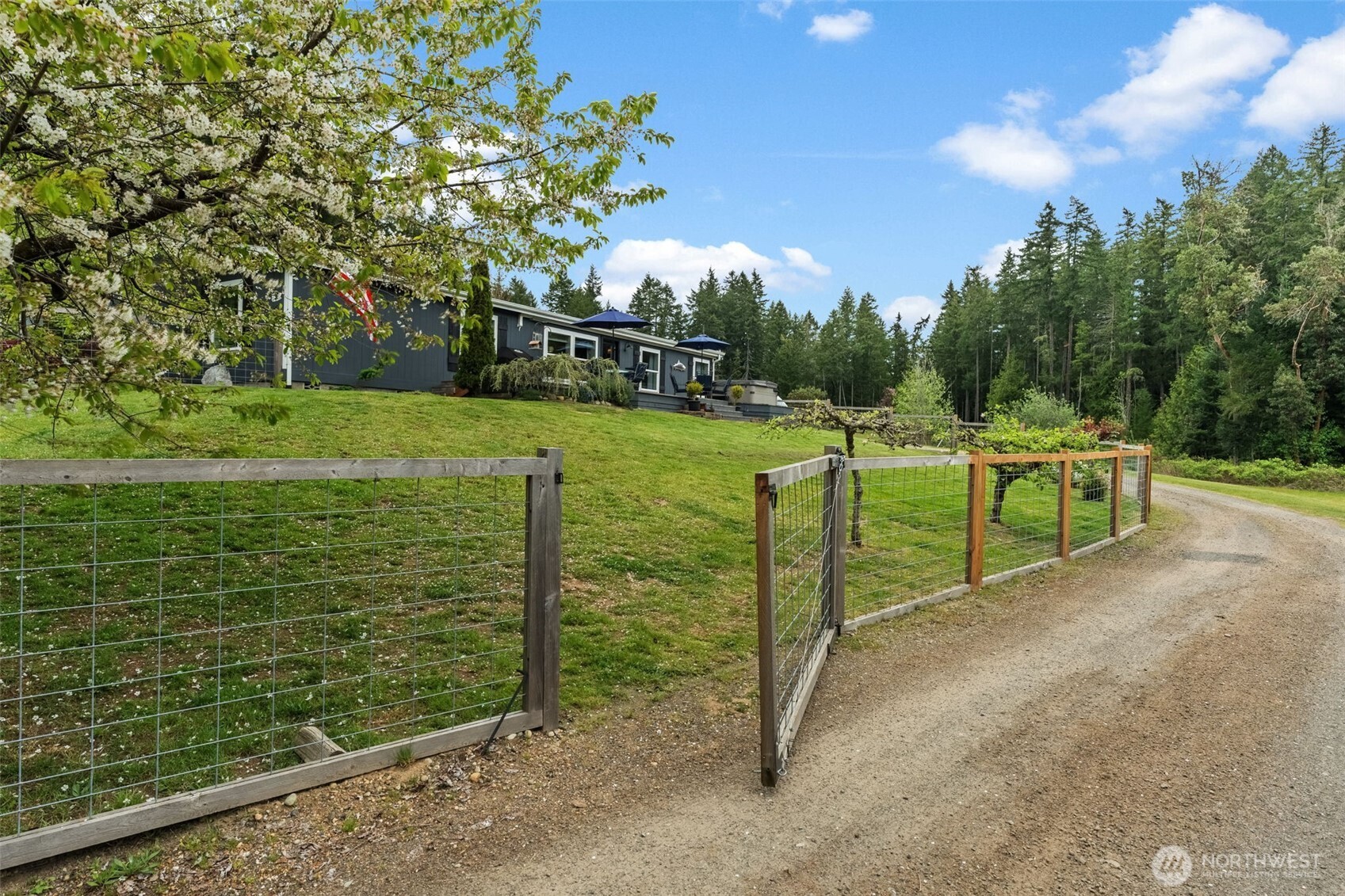 1998 NW Luoto Road , Poulsbo, WA 98370