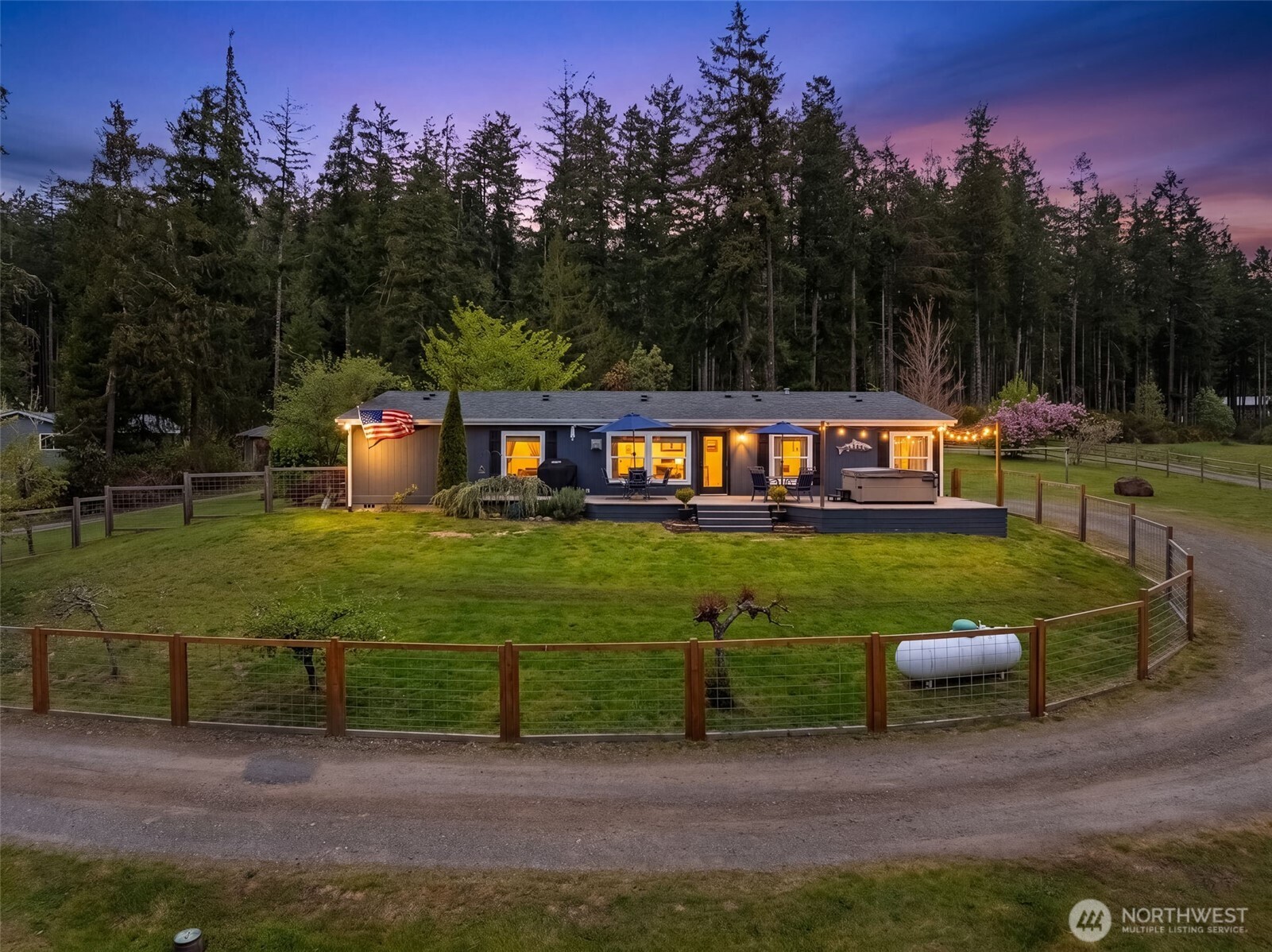 1998 NW Luoto Road , Poulsbo, WA 98370