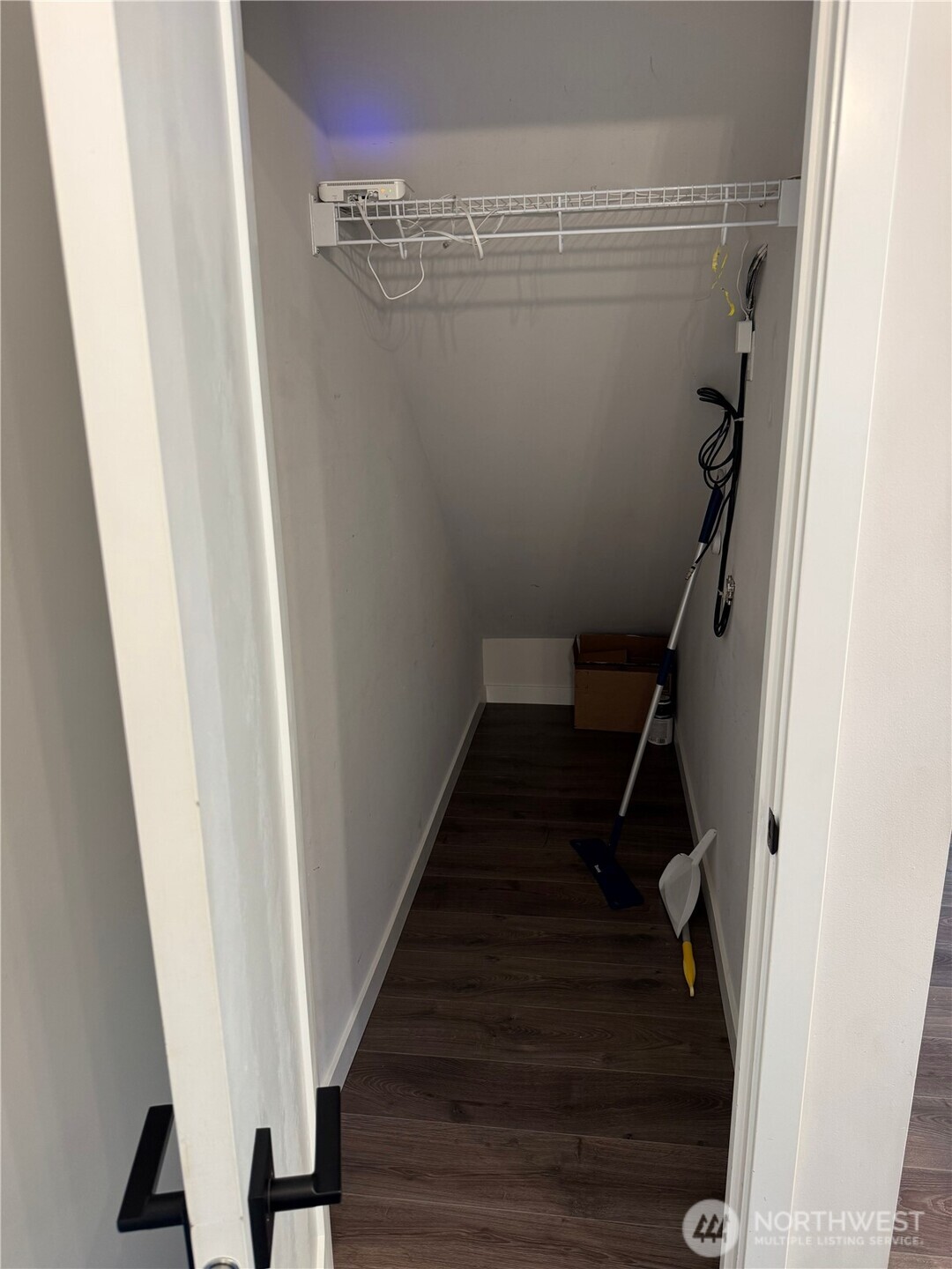 919 N 103rd Street #B, Seattle, WA 98133