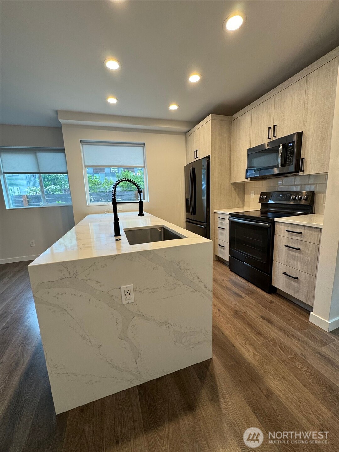 919 N 103rd Street #B, Seattle, WA 98133