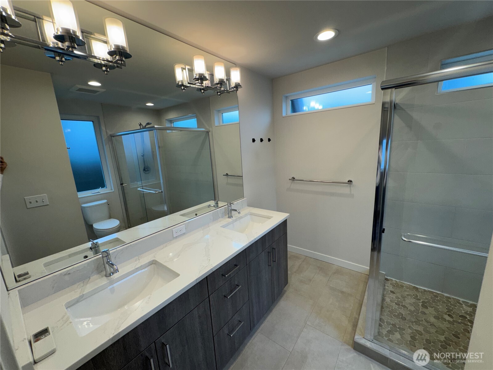 919 N 103rd Street #B, Seattle, WA 98133