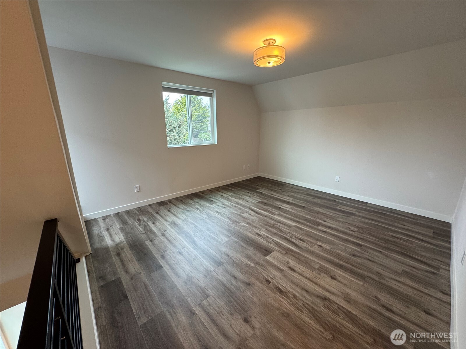 919 N 103rd Street #B, Seattle, WA 98133