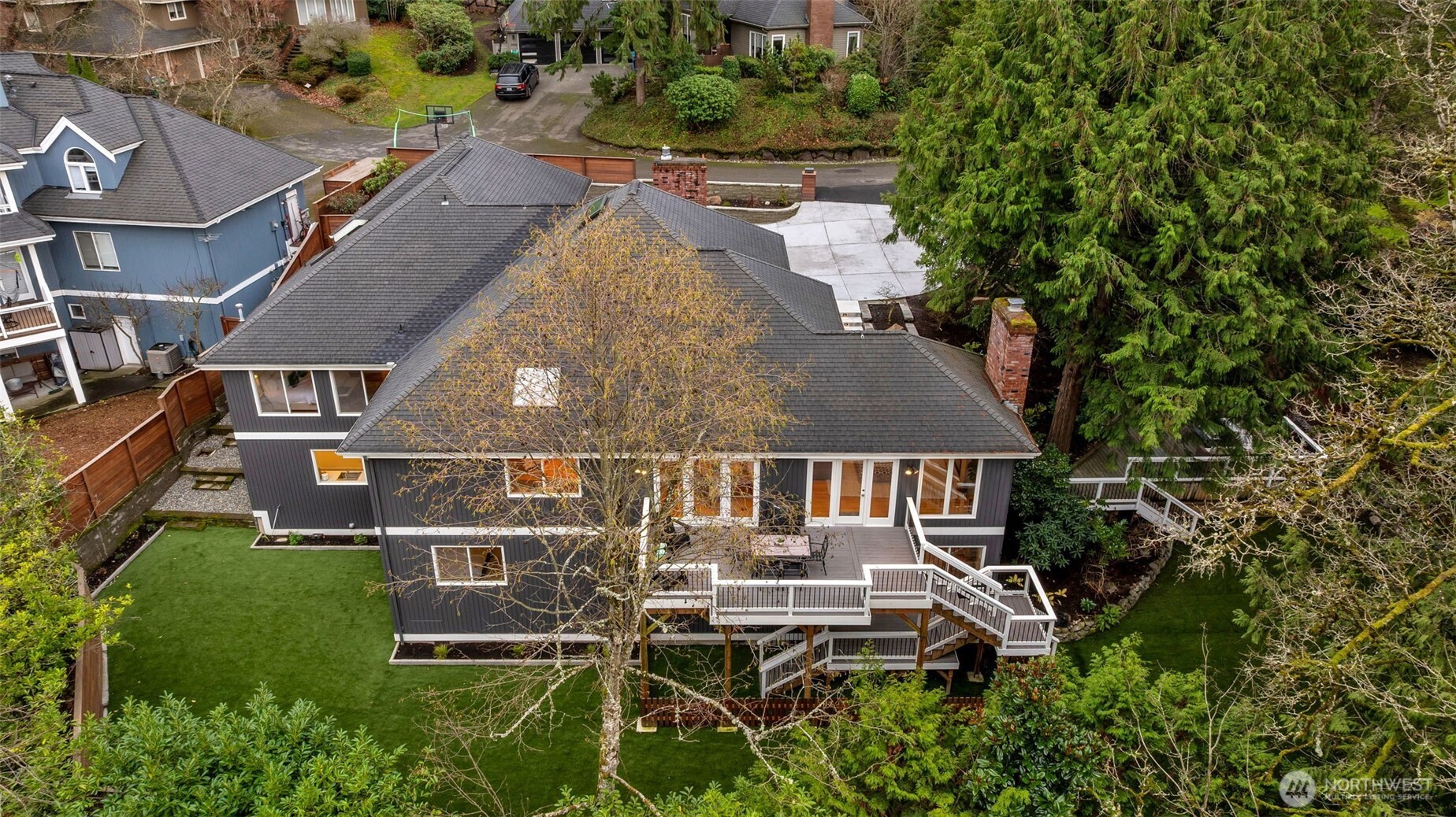8402 SE 53rd Place , Mercer Island, WA 98040