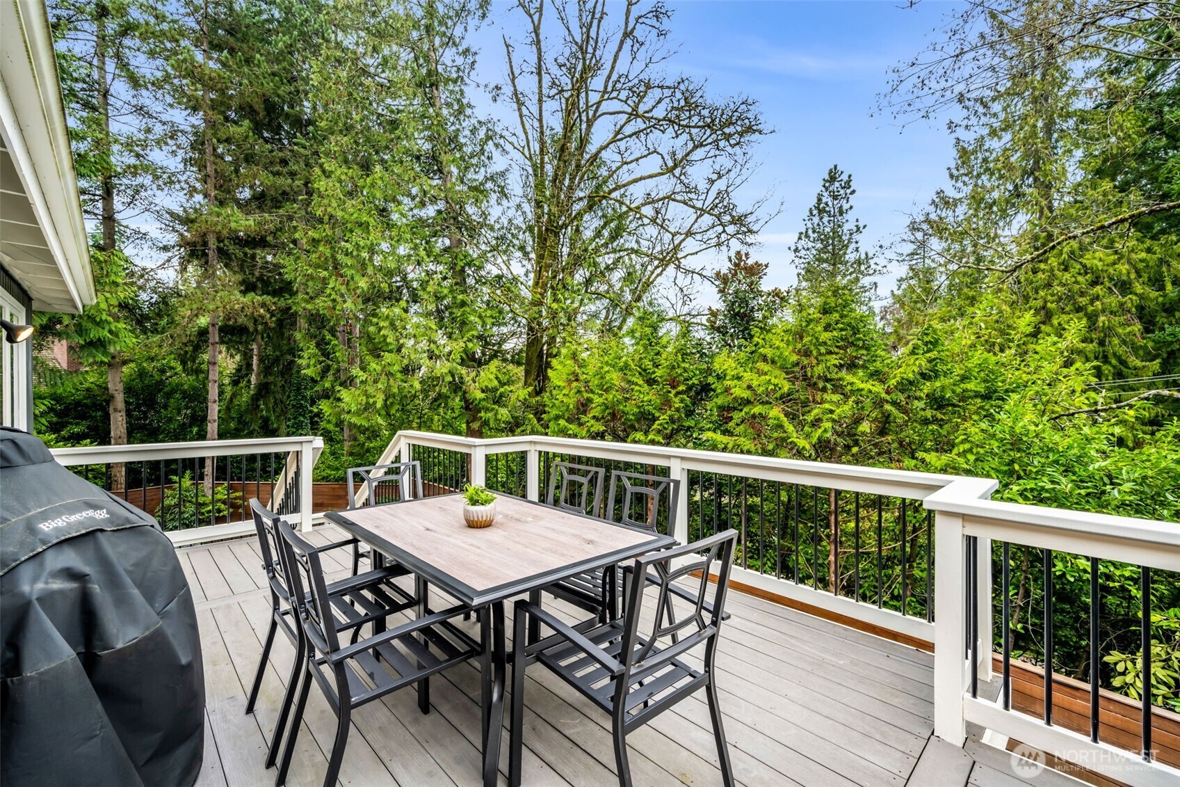 8402 SE 53rd Place , Mercer Island, WA 98040