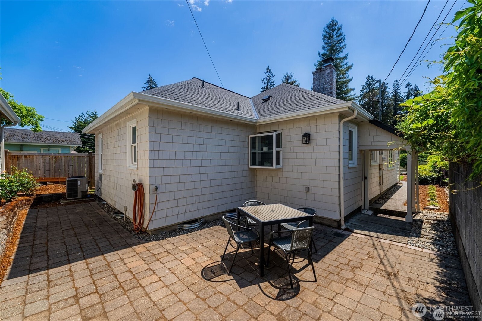 724 Park Drive , Bremerton, WA 98337