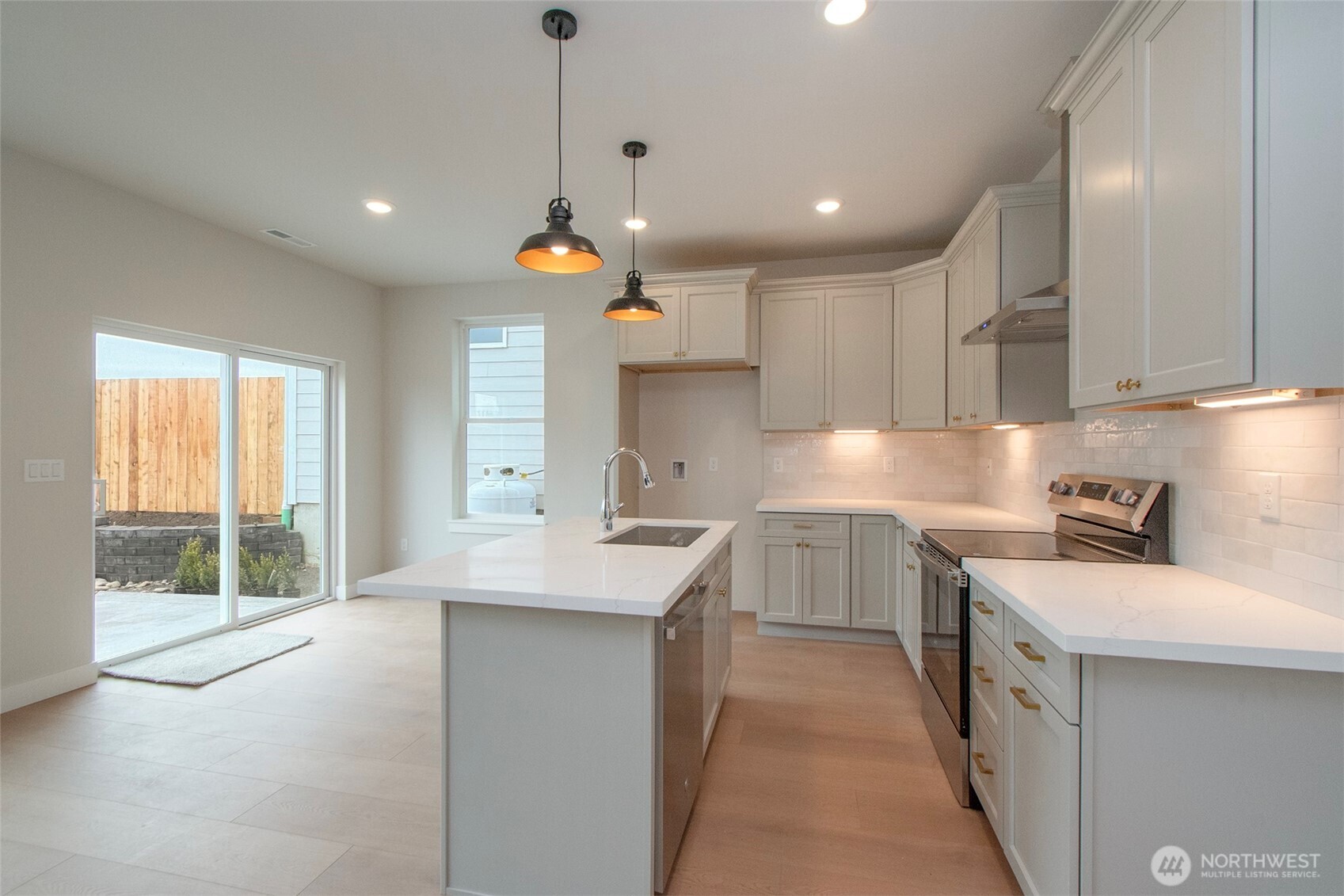 41 Sussex Court , Sequim, WA 98382