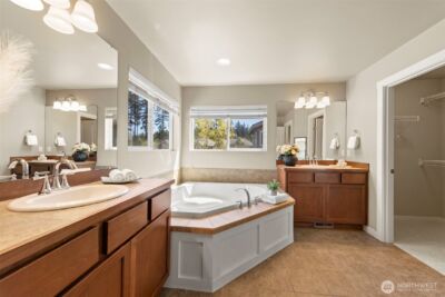 10212 242nd Avenue NE, Redmond, WA 98053 - Photo 14