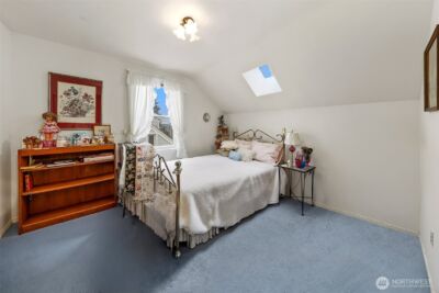 8218 Latona Avenue NE, Seattle, WA 98115 - Photo 12