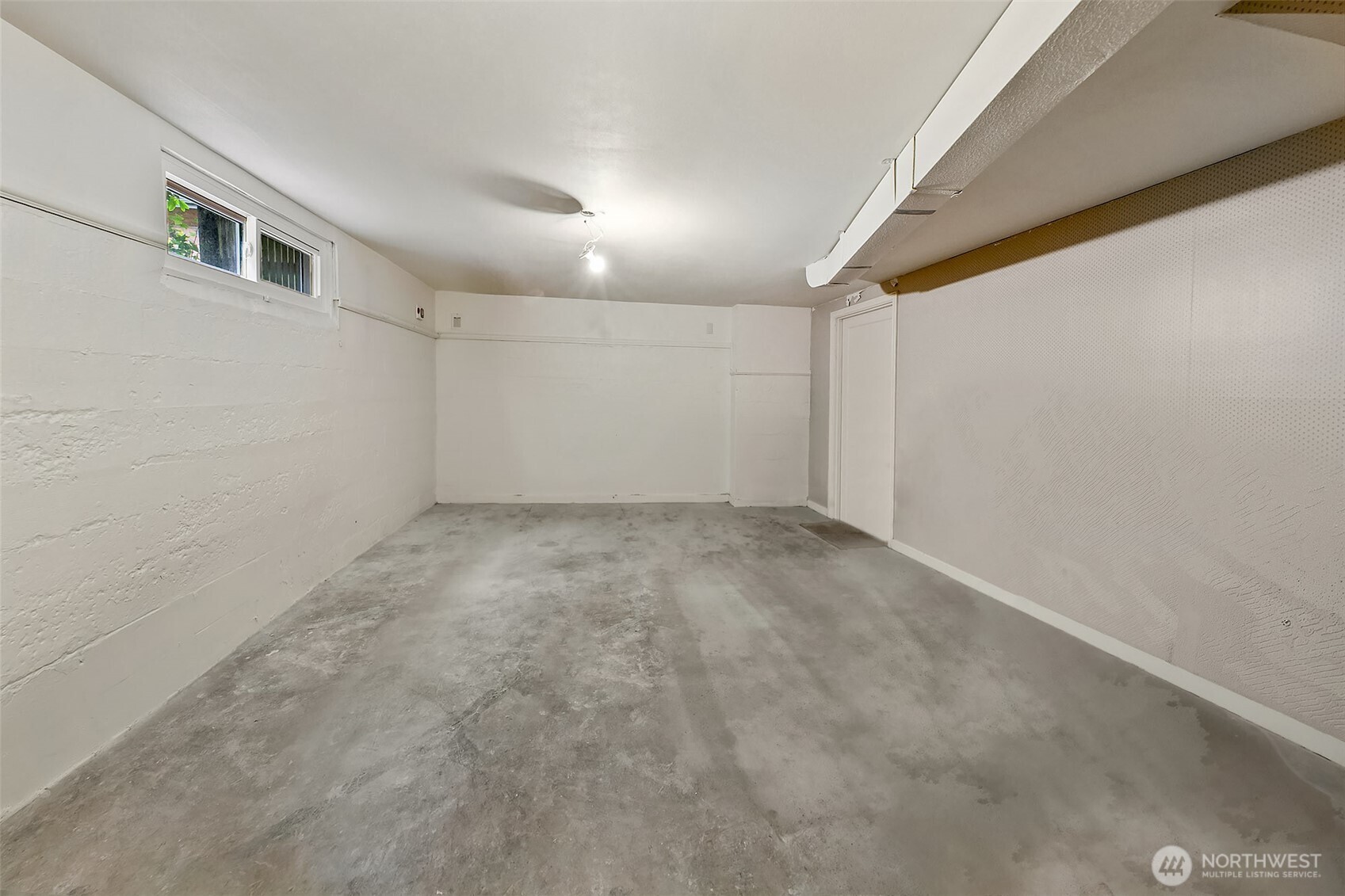 8218 Latona Avenue NE, Seattle, WA 98115