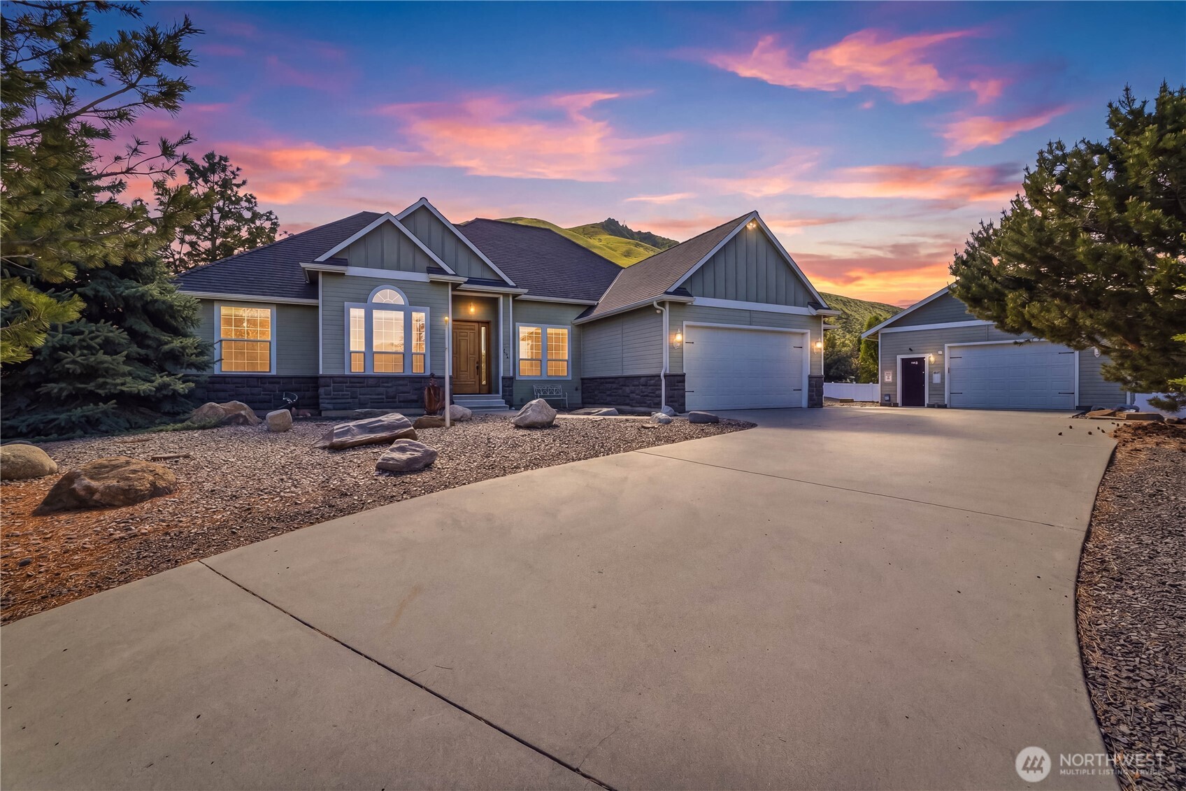 308 Kray Ike Court , Wenatchee, WA 98801