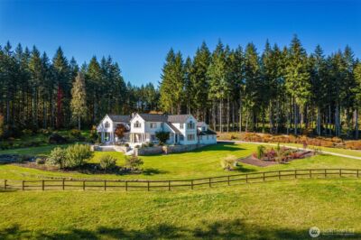 12907 Moss Creek Lane NE, Carnation, WA 98014 - Photo 2