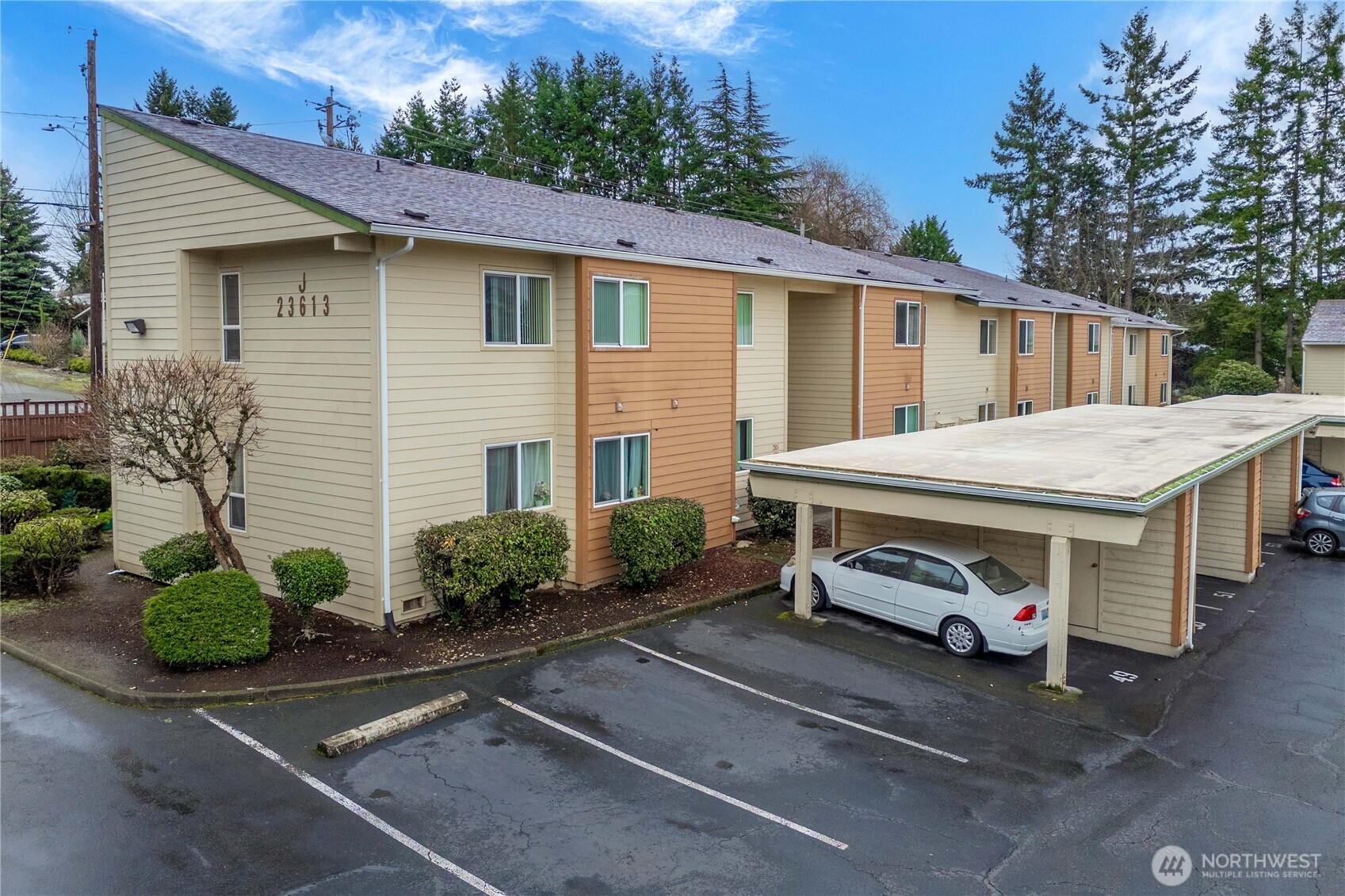 23613 112th Avenue SE #J202, Kent, WA 98031