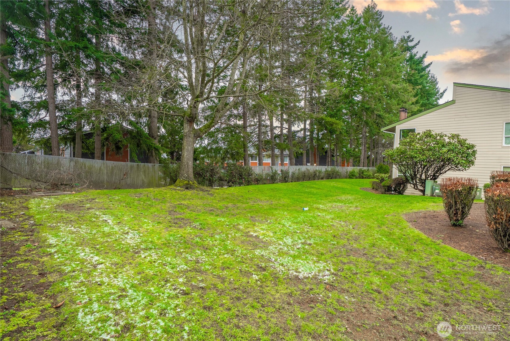 23613 112th Avenue SE #J202, Kent, WA 98031
