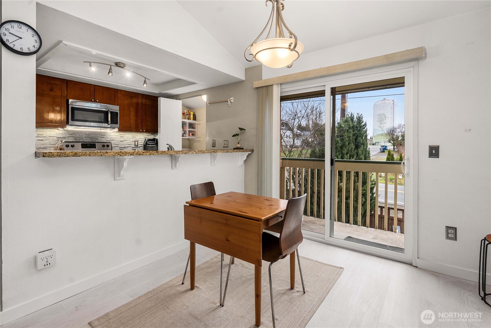 23613 112th Avenue SE #J202, Kent, WA 98031