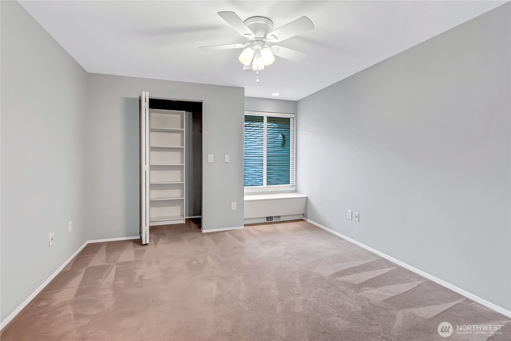 8610 Onyx Drive SW #D, Lakewood, WA 98498