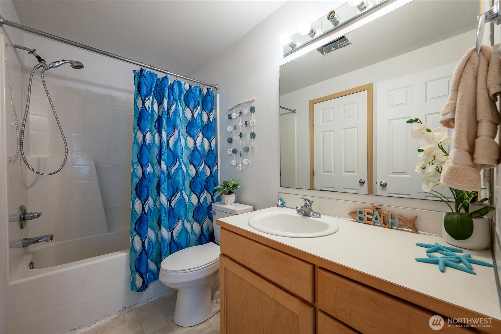 1705 Wildflower Way , Sedro Woolley, WA 98284