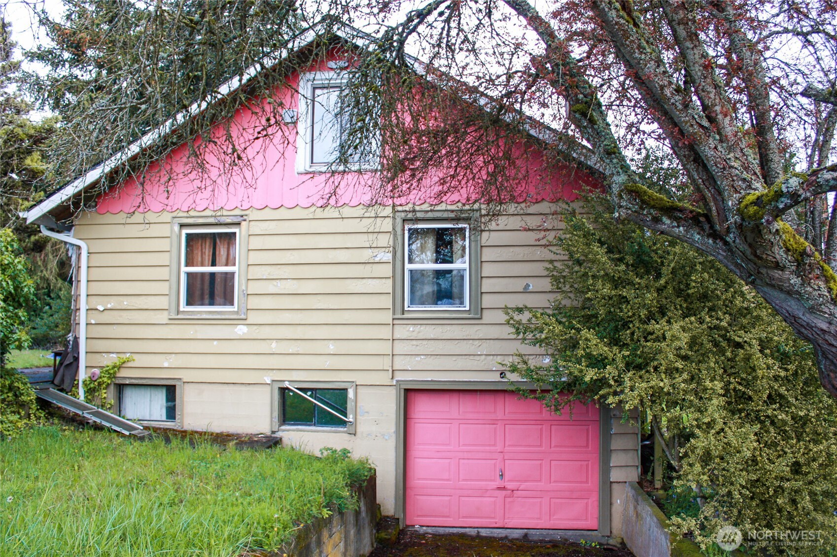 4335 Colby Ave , Everett, WA 98203
