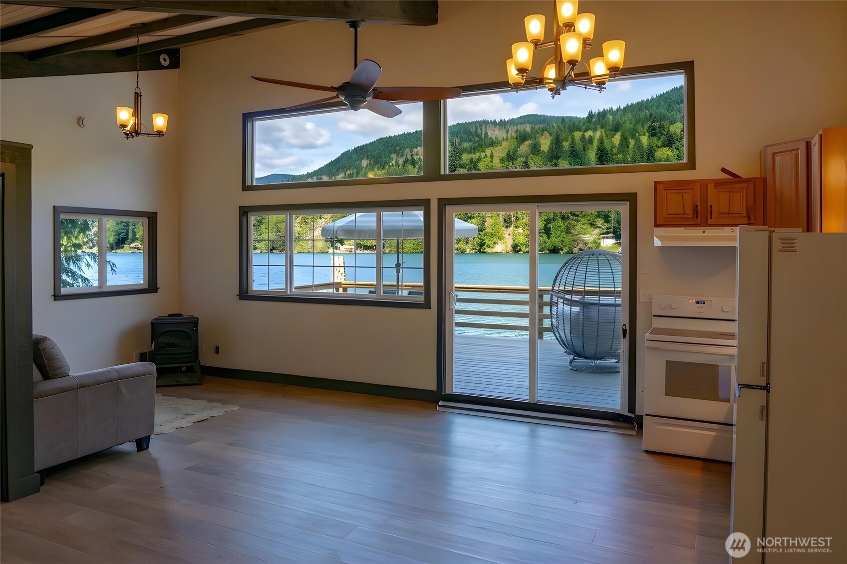 570 S Shore Road , Port Angeles, WA 98363
