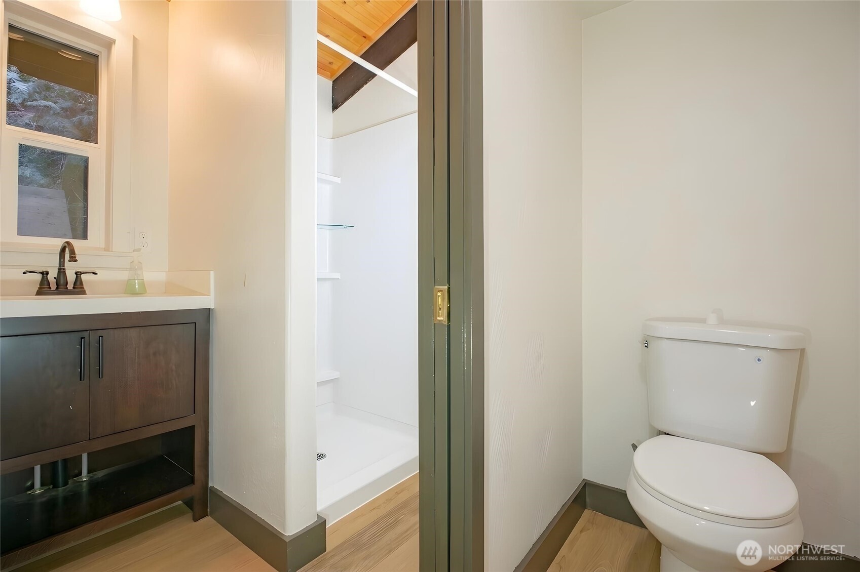 570 S Shore Road , Port Angeles, WA 98363