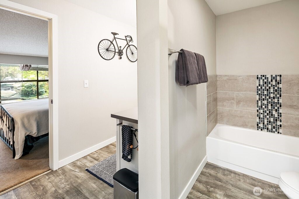 1431 NW Richmond Beach Road #1, Shoreline, WA 98177