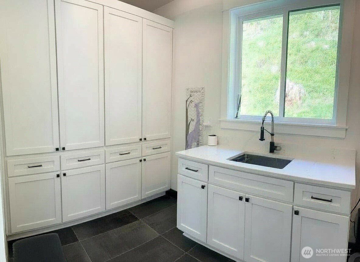 17345 Olympic Pl , Mount Vernon, WA 98274