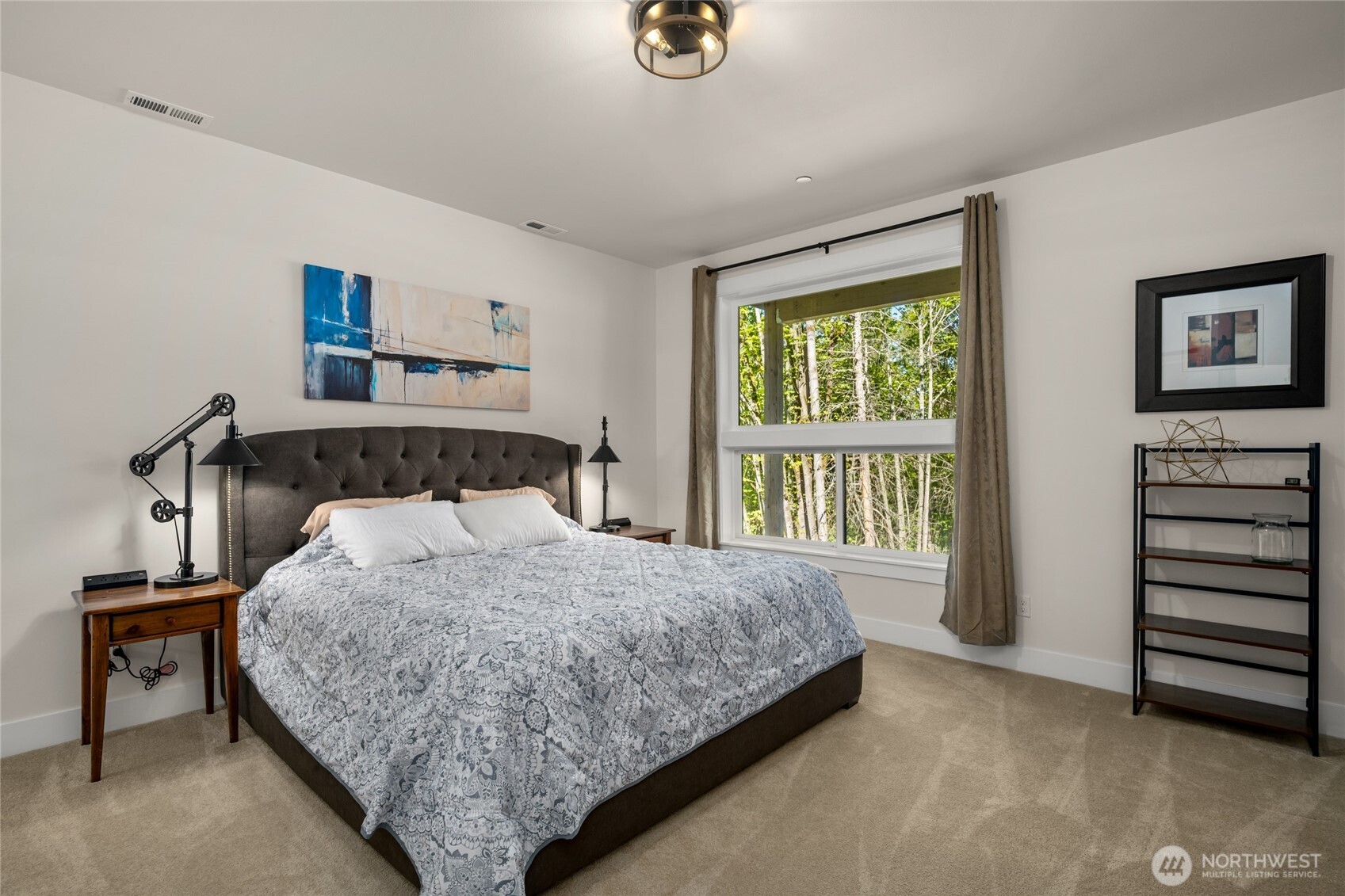 17345 Olympic Pl , Mount Vernon, WA 98274
