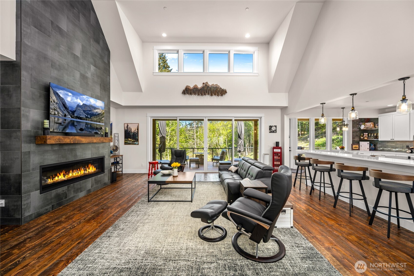 17345 Olympic Pl , Mount Vernon, WA 98274