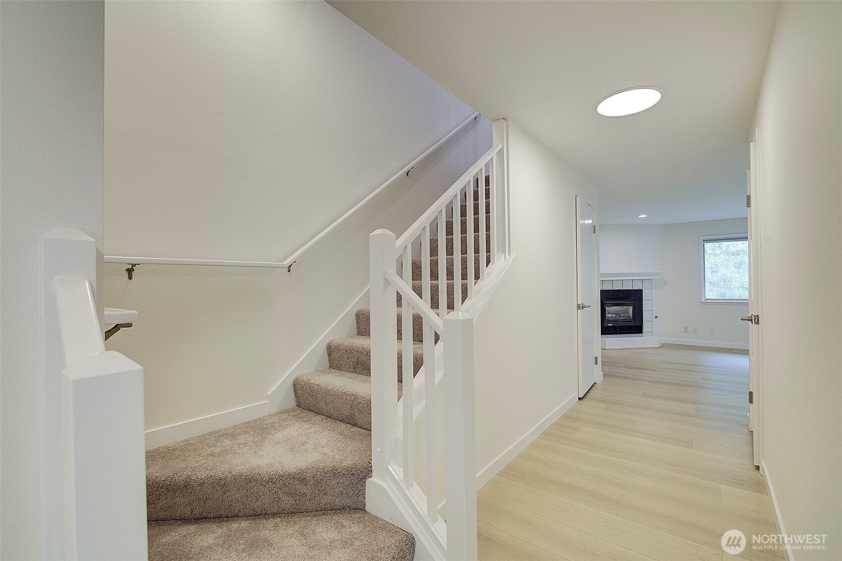 10248 NE 138th Place #B3, Kirkland, WA 98034