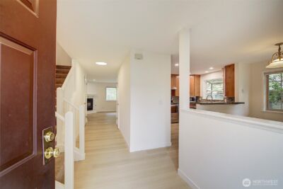 10248 NE 138th Place #B3, Kirkland, WA 98034 - Photo 3