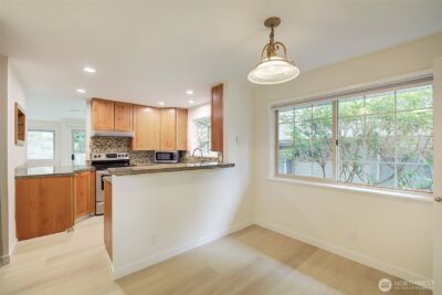 10248 NE 138th Place #B3, Kirkland, WA 98034 - Photo 7