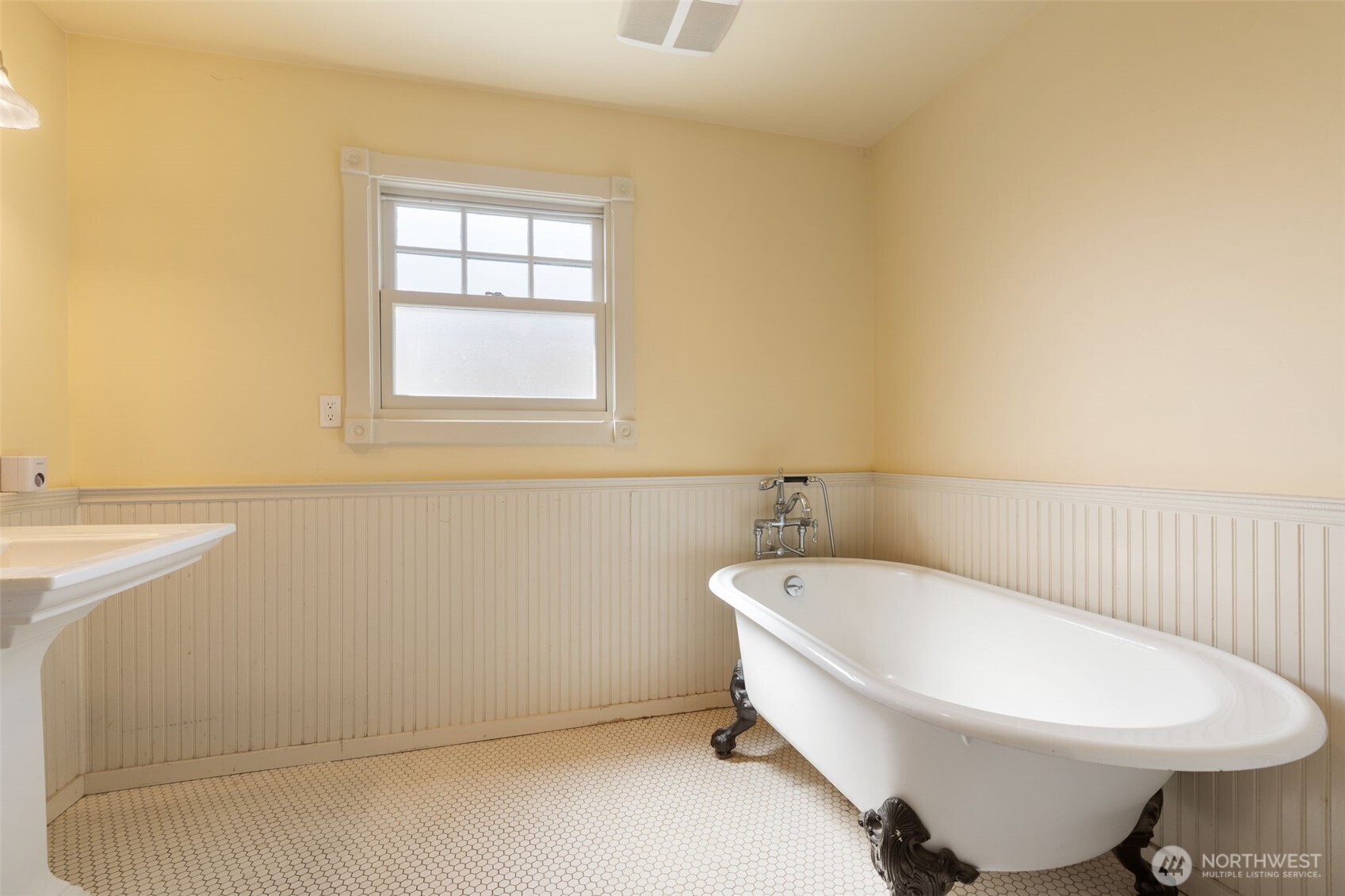 726 E Street , Centralia, WA 98531