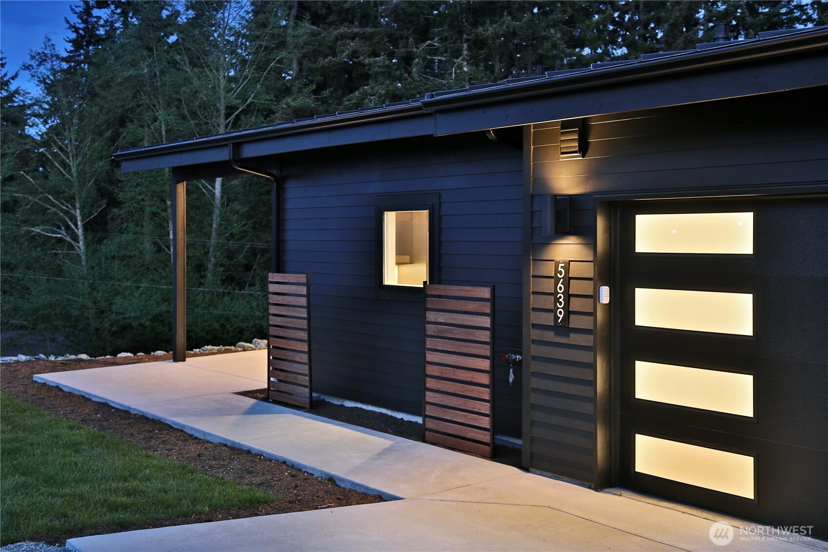 5639 Morningtown Place , Freeland, WA 98249