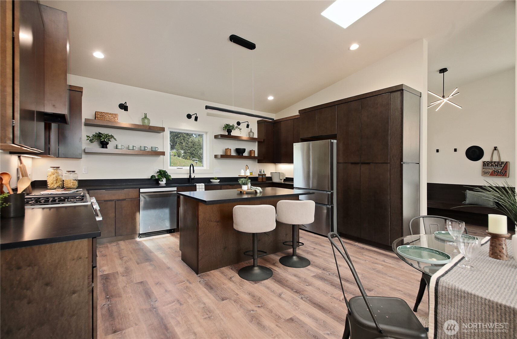 5639 Morningtown Place , Freeland, WA 98249