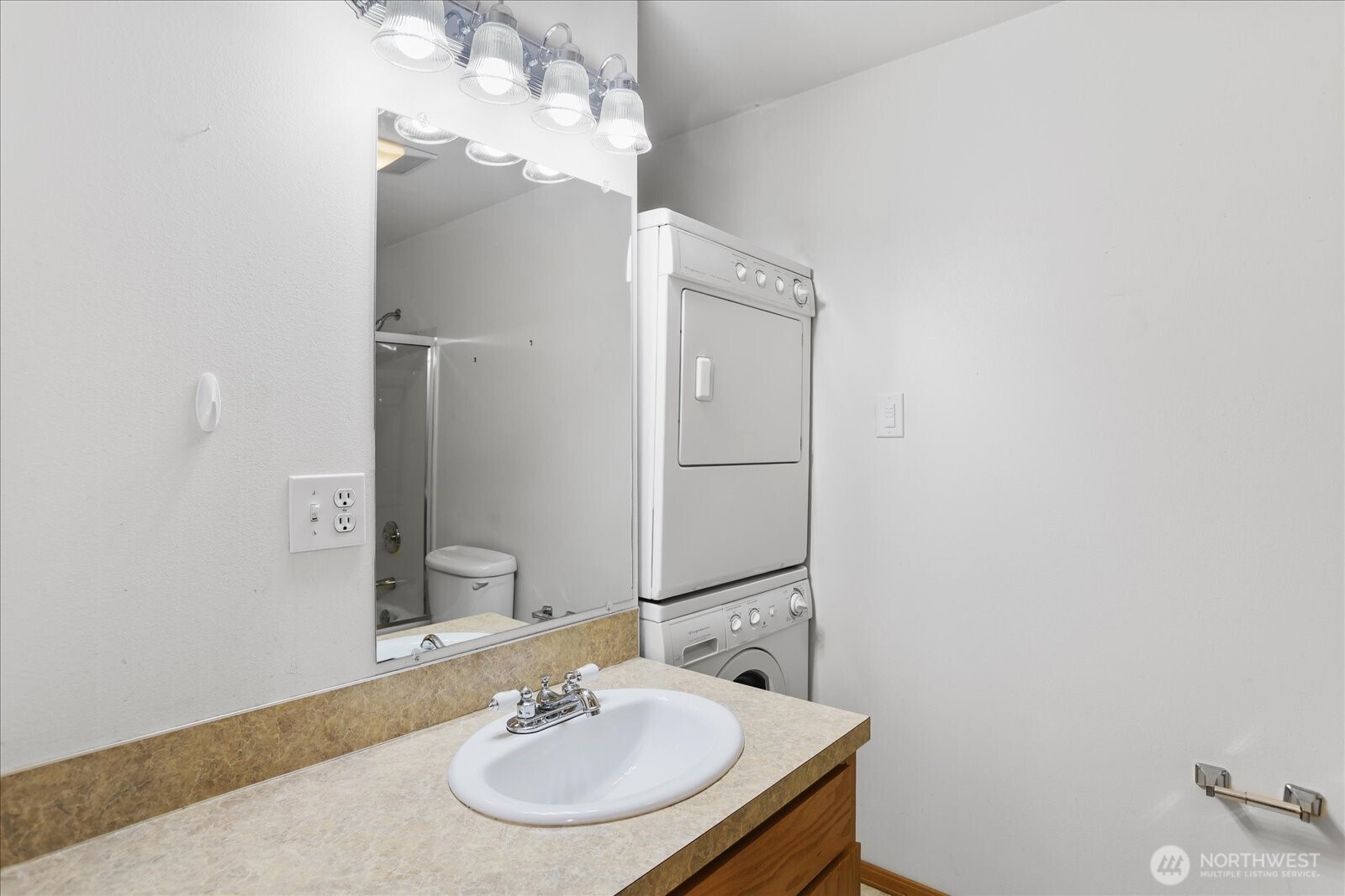 2609 W Marine View Drive #2, Everett, WA 98201