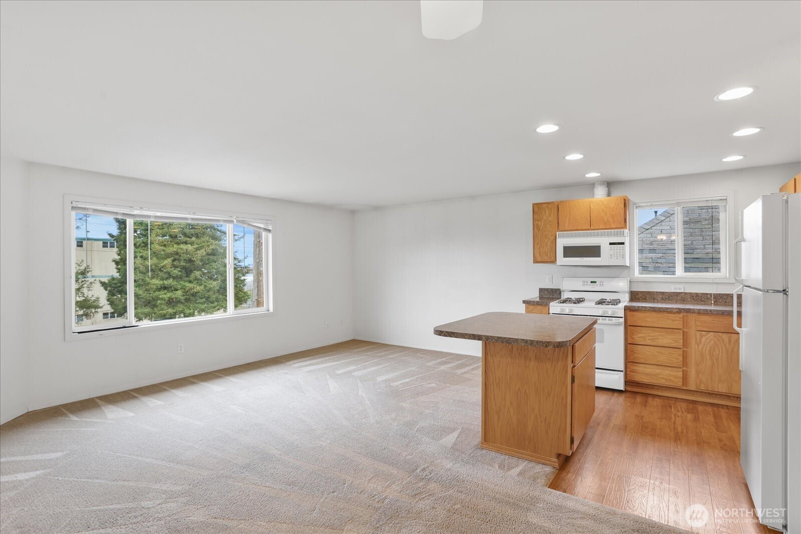 2609 W Marine View Drive #2, Everett, WA 98201