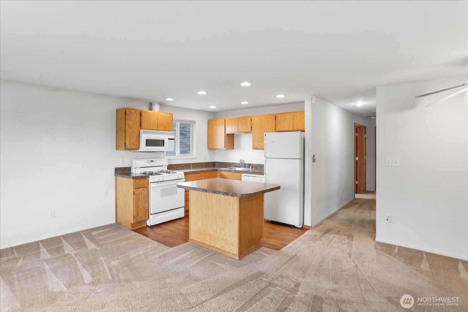 2609 W Marine View Drive #2, Everett, WA 98201