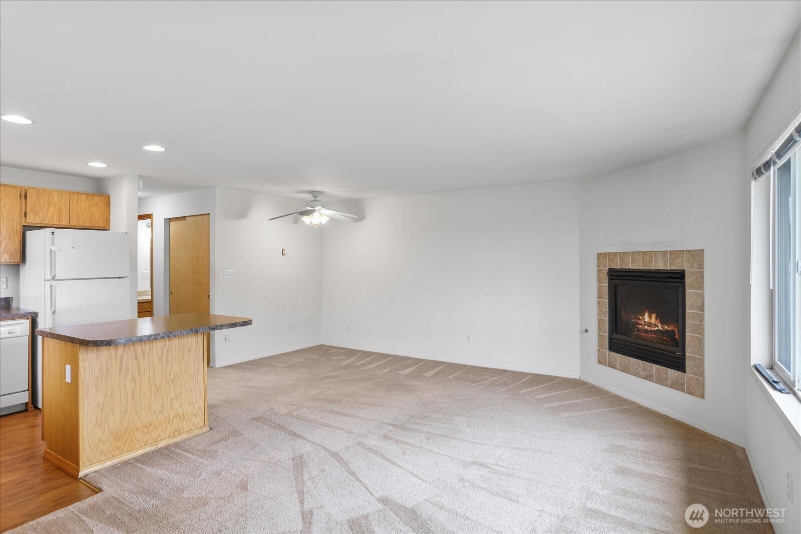 2609 W Marine View Drive #2, Everett, WA 98201