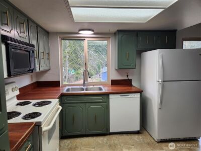 20 SE Holly Place , Shelton, WA 98584 - Photo 5