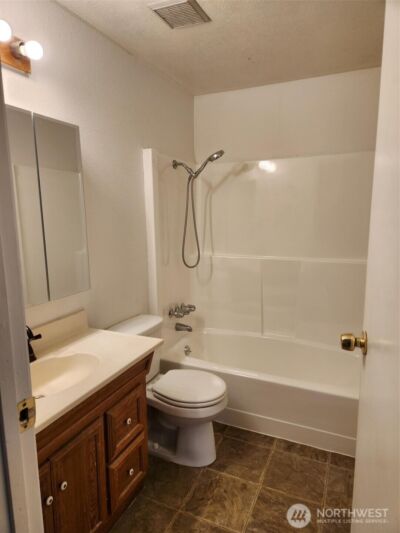 20 SE Holly Place , Shelton, WA 98584 - Photo 8