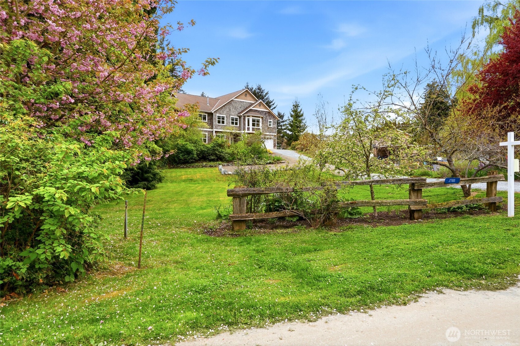2780 S Utopian Way , Camano Island, WA 98282