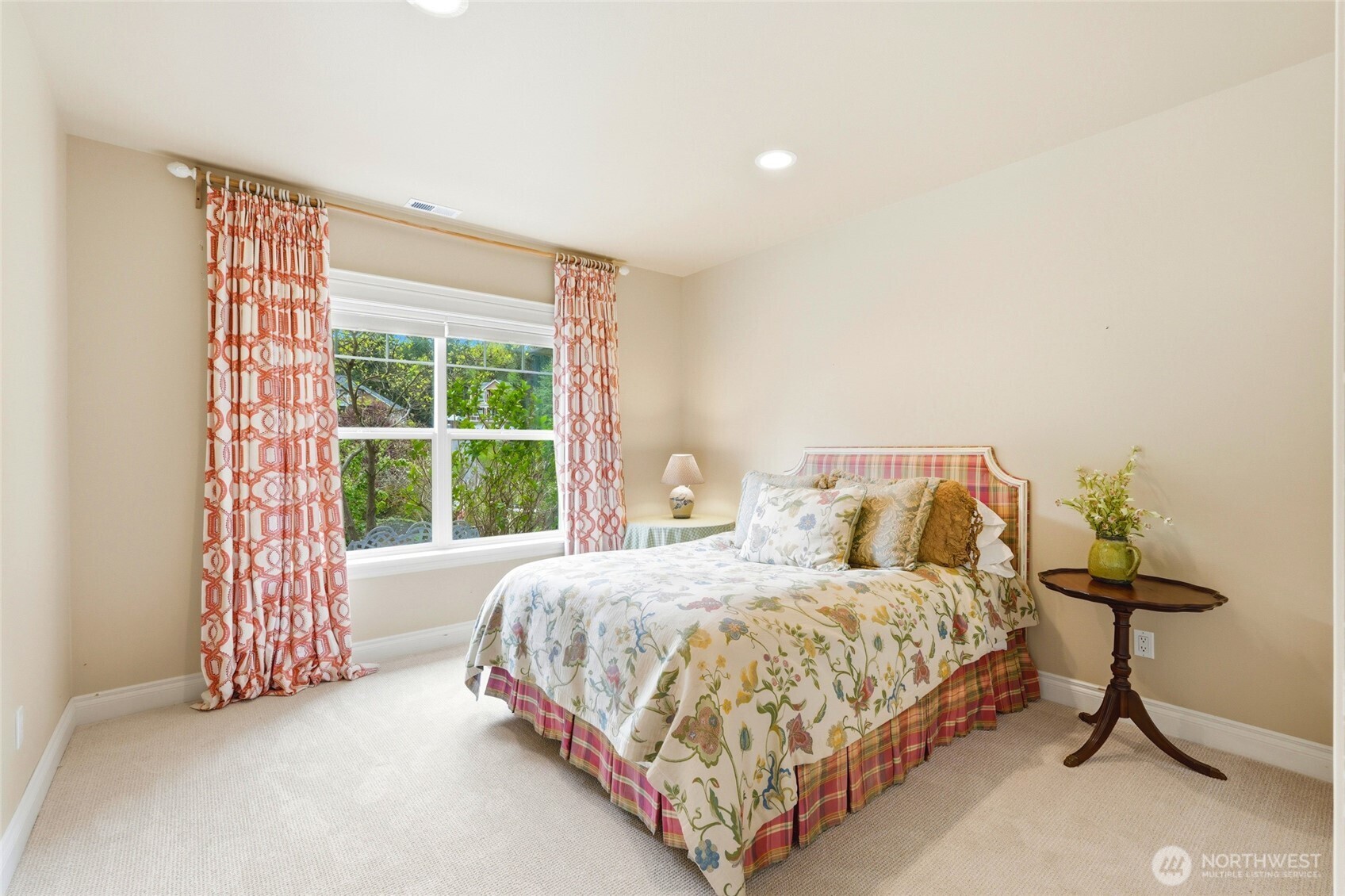 2780 S Utopian Way , Camano Island, WA 98282