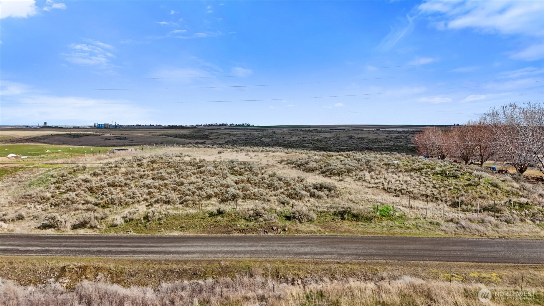 9051 SE Rd S , Warden, WA 98857