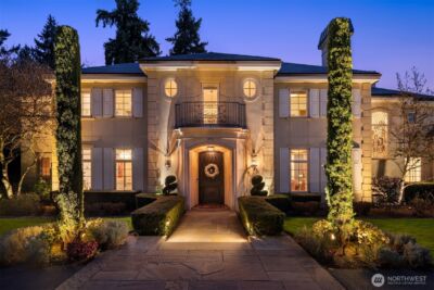 2010 79th Avenue NE, Medina, WA 98039