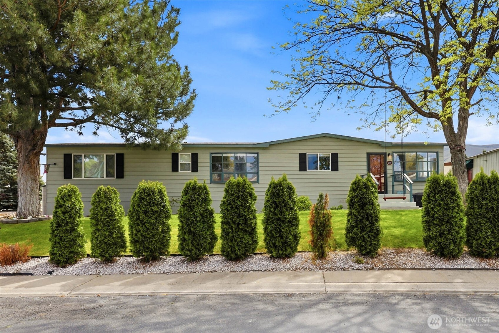 240 Skyline Drive , Richland, WA 99352